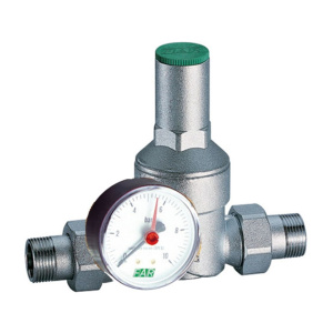 Редуктор 3/4", НР-НР, с манометром, хромированный FAR