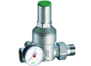 Редуктор 1", ВР-НР, с манометром, хромированный FAR